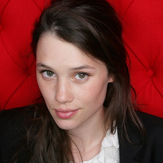 Astrid Bergès Frisbey, lauréate du Prix Premier Rendez-vous pour Un barrage contre le Pacifique de Rithy Pahn