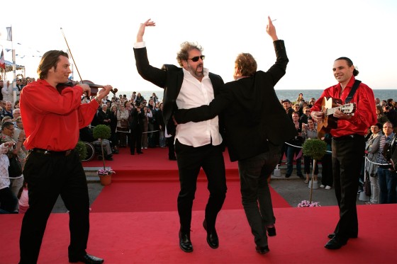 Xavier Beauvois et Gustave Kervern, célébrant le tapis rouge