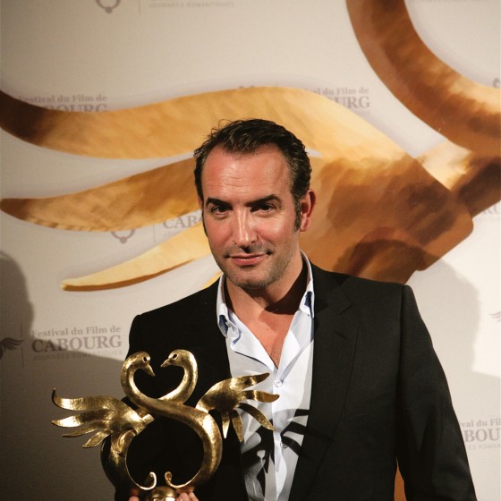 Jean Dujardin, Swann d’Or du meilleur acteur 2011 pour Un balcon sur la mer de Nicole Garcia