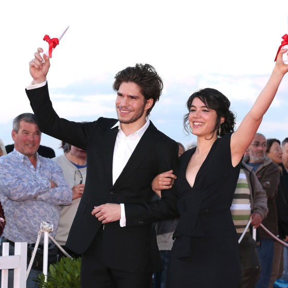 Victoire Belezy et François Civil, Premiers Rendez-vous 2013