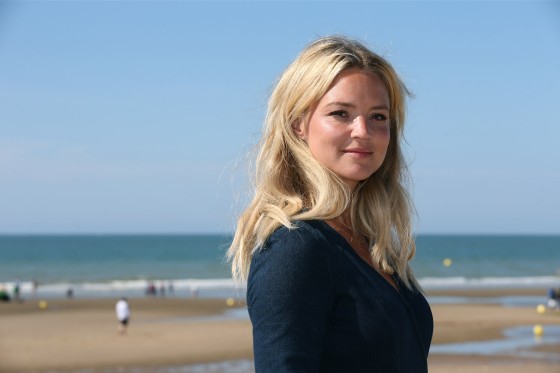 **Virginie Efira**, venue présenter *Une famille à louer* de Jean-Pierre Améris