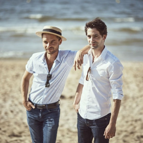 **François Nambot et Geoffrey Couët**, Premiers Rendez-Vous masculin dans *Théo et Hugo dans le même bateau* d’**Olivier Ducastel et Jacques Martineau**