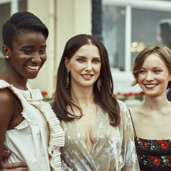 **Karidja Touré,** **Frédérique Bel**, et **Diane Rouxel** membres du Jury Courts Métrages *(coiffure: Franck Provost, maquillage: Dr Hauschka)*