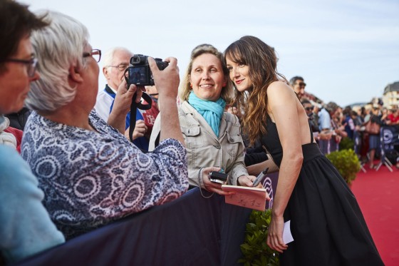 Anais Demoustier
*Maquillage Dr Hauschka Coiffure Franck Provost *