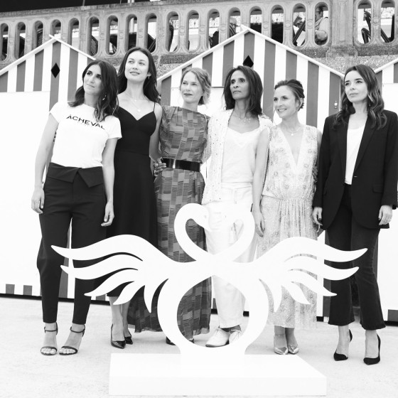 Les femmes du Grand Jury. 
*Maquillage Dr Hauschka Coiffure Franck Provost  - Antik Batik*