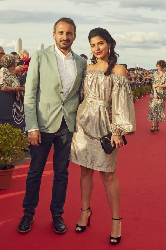 Safy Nebbou (réalisateur) et Sonia Mohammed Cherif

Maquillage : Dr. Hauschka
Coiffure : Franck Provost
Chemise : Bourrienne Paris X