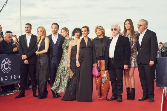 Le Grand Jury : Sandrine Bonnaire, Naidra Ayadi, Lou de Laâge, Eric Demarsan, Laetitia Dosch, Oury Milshtein, Vincent Perez, Alice Pol, Danièle Thompson et Sébastien Marnier

Maquillage : Dr. Hauschka
Coiffure : Franck Provost
Chemise : Bourrienne Paris X