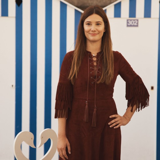 Alice Pol, membre du Grand Jury
Maquillage : Dr. Hauschka
Coiffure : Franck Provost