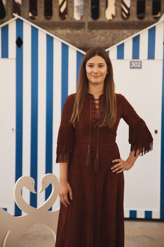 Alice Pol, membre du Grand Jury
Maquillage : Dr. Hauschka
Coiffure : Franck Provost